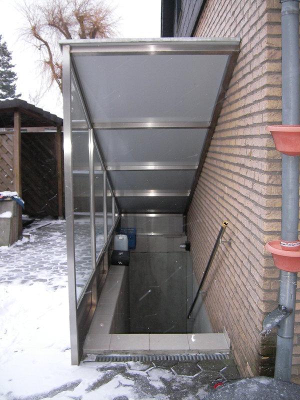 Treppenüberdach frontal
